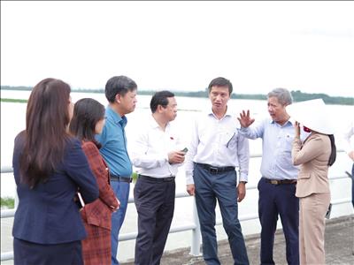 ĐOÀN CÔNG TÁC ỦY BAN KHOA HỌC, CÔNG NGHỆ VÀ MÔI TRƯỜNG CỦA QUỐC HỘI KHẢO SÁT THỰC TẾ VÀ LÀM VIỆC TẠI CÔNG TY THỦY ĐIỆN BUÔN KUỐP